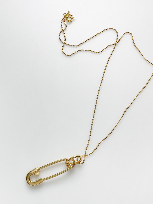 [단독]Big Safety pin 925silver necklace (Gold)