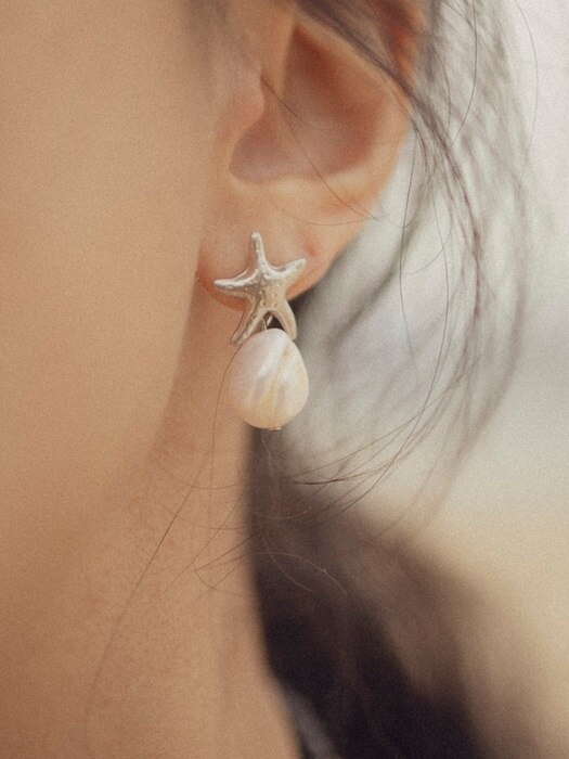 Starflower pearl earring