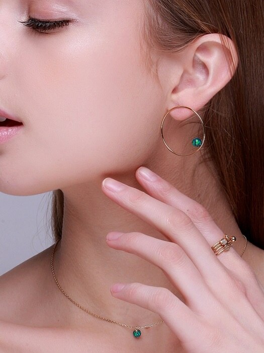 MYSTERIOUS BALL POINT EARRING