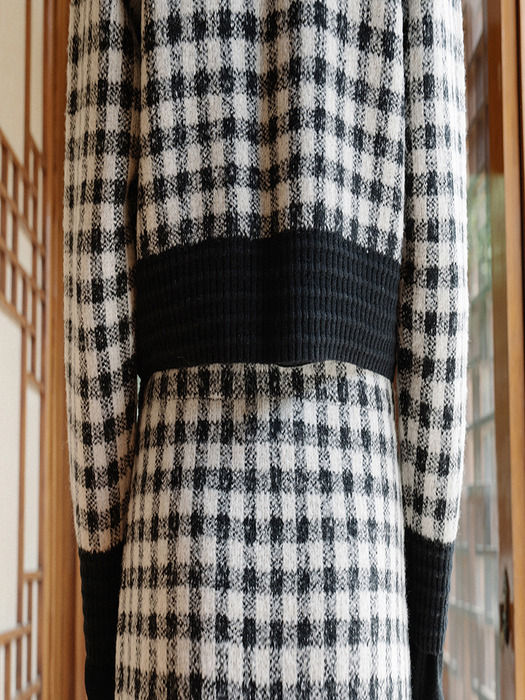 WOOL BLENDED GINGHAM CHECK CARDIGAN_IVORY