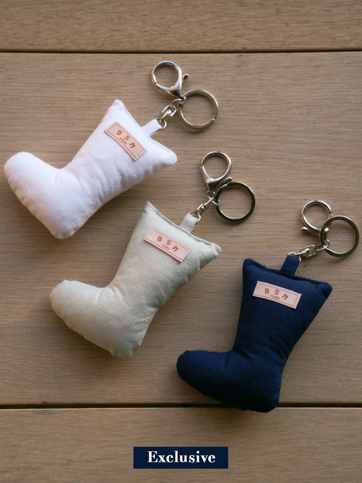 YOUR BOOTS KEYRING - 3color