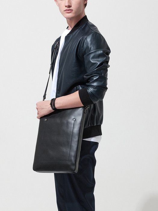 VERTICAL NS CLUTCH & MESSENGER [black]