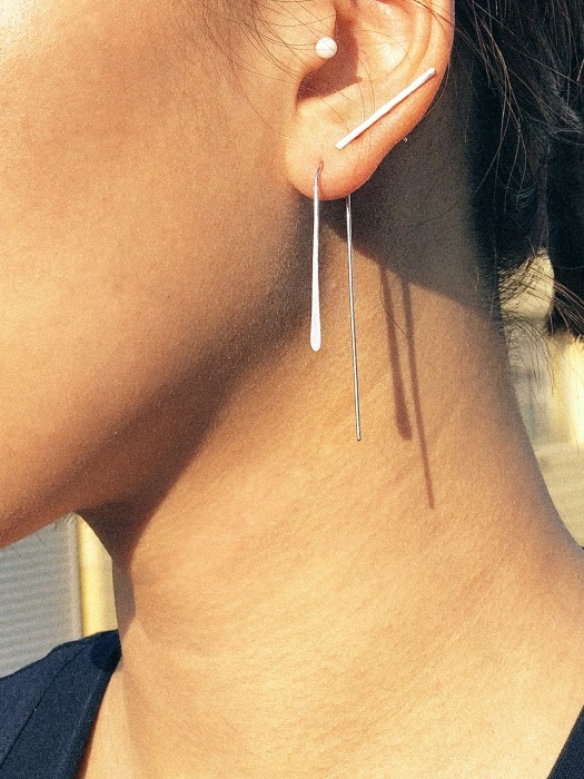 Parallel lines earrings