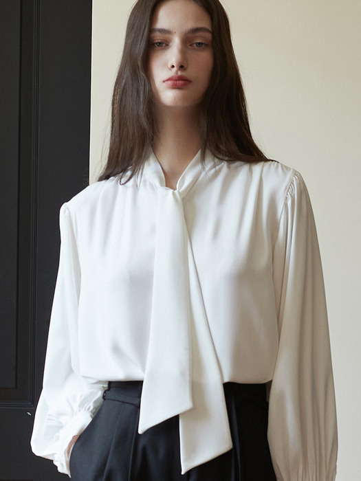 AD057 tie blouse (ivory)