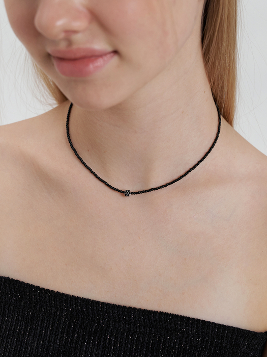 black cubic flower necklace