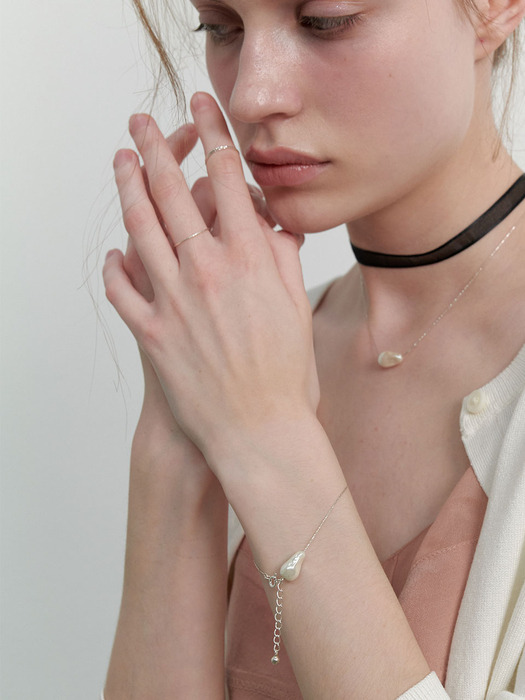 [Silver] Baroque Pearl & Chain Bracelet (L241MBC050)