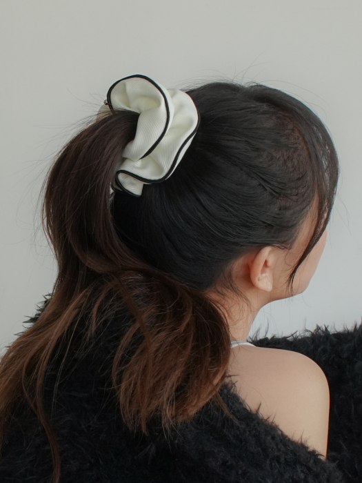 PIPING SCRUNCHIE (2 COLORS)