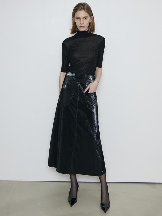Glossy A-Line Skirt_Black