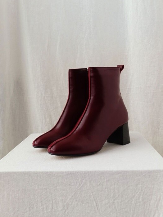 skinny ankle boots wine