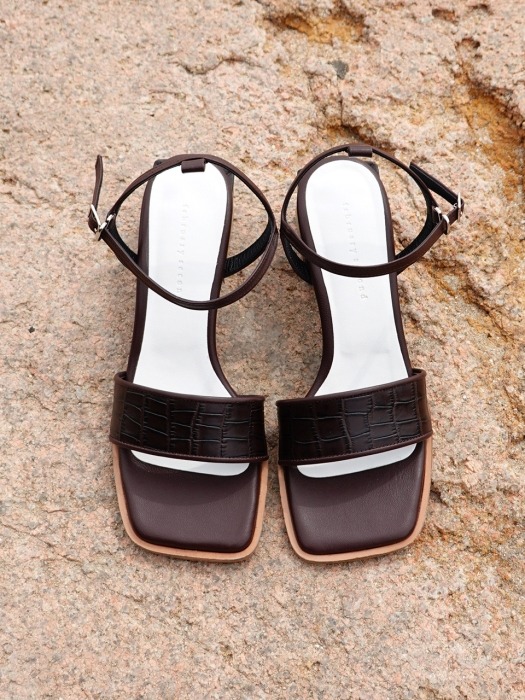 Classic ankle strap Brown
