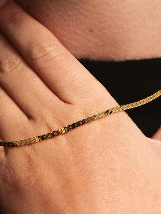 Golden Chain Necklace 3