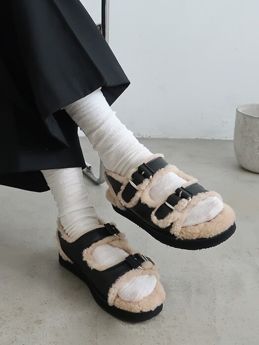 [단독]IS1293_Fur Buckle Sandals (3color)