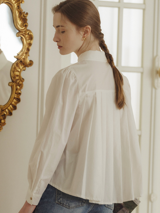 Gold button point flare blouse(White)