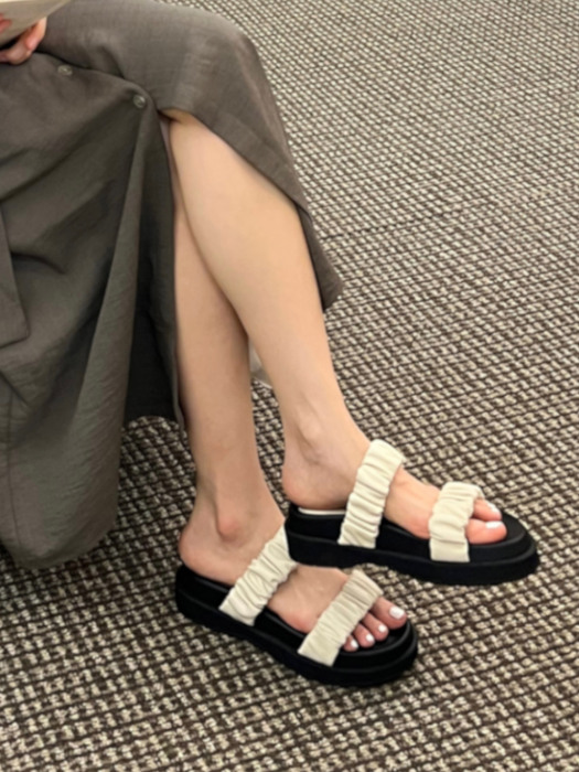IS_221356 Shirring Platform Sandals_5cm (Cream)