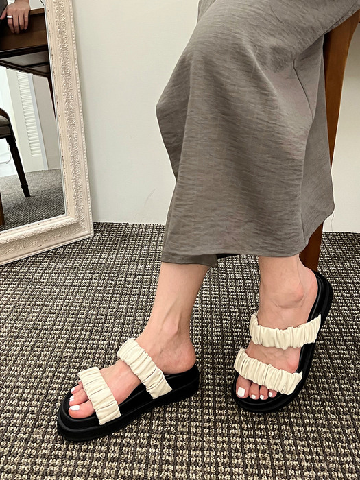 IS_221356 Shirring Platform Sandals_5cm (Cream)