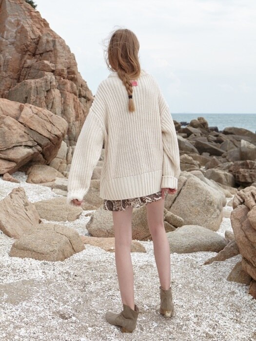 Chunk-knit pullover
