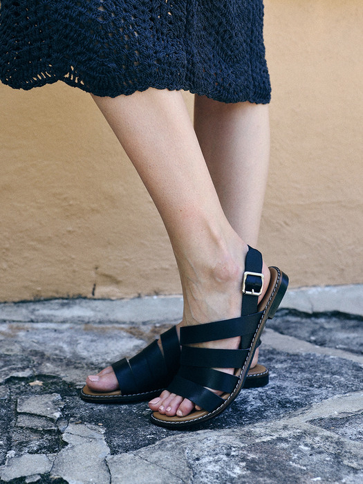 DAPHNE Diagonal strappy flat sandals - 2colors