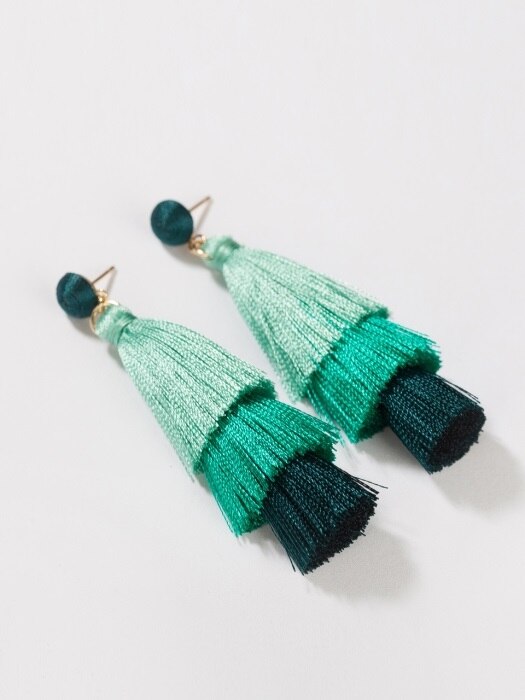 BELITA TASSEL GRADATION EARRING