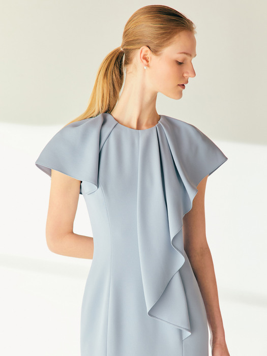 REIGHLEE Ruffle detail sleeveless H-line long dress (Ivory/Cornflower blue)