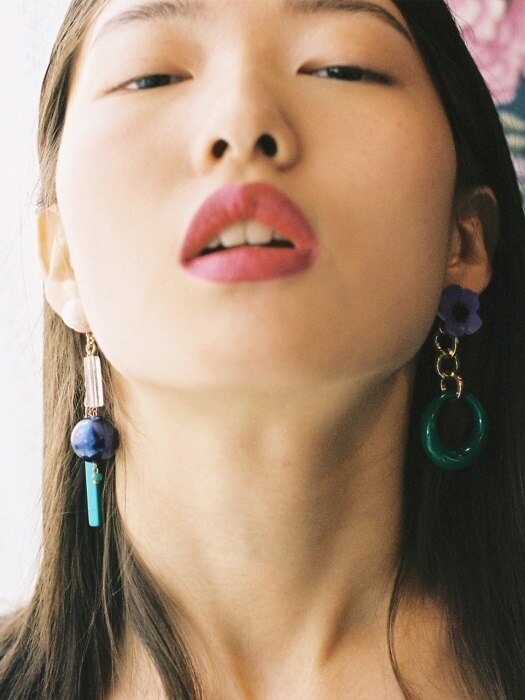 lovely elice girl earrings