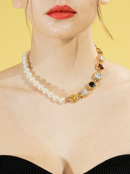 Full Bloom Pearl Necklace