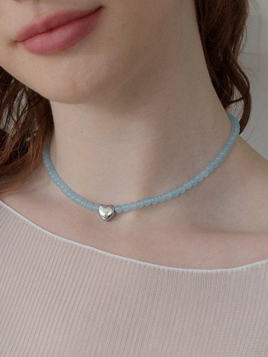 Blue soda gemstone surgical necklace