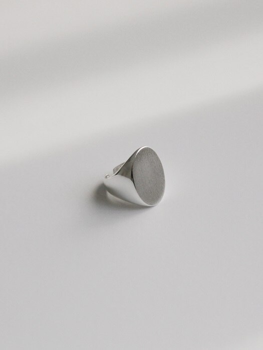 matte oval bold ring