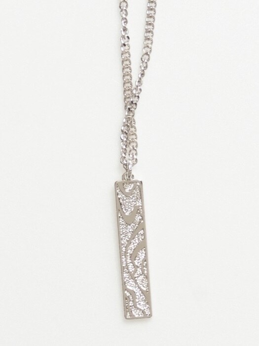 GT18FW18 EFFECT NECKLACE SILVER