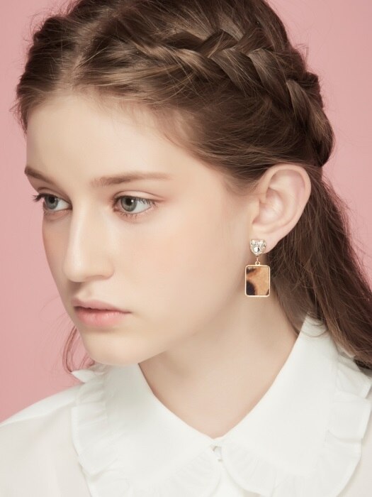 heart leather earrings