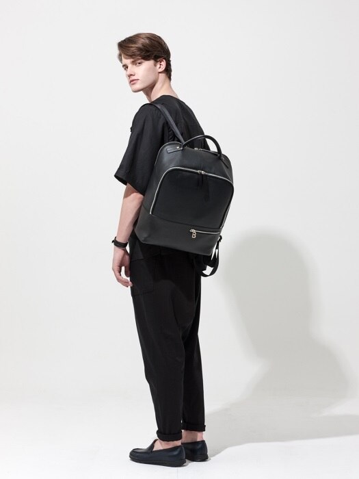 Inclined Backpack [Black]