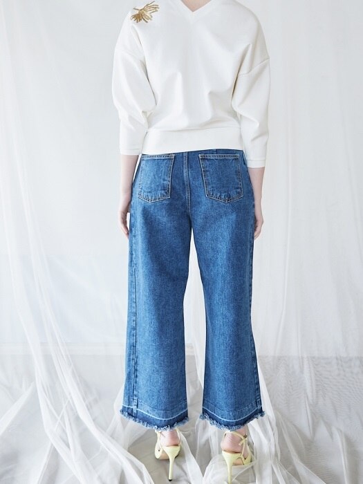 Front Tuck Wide Jean