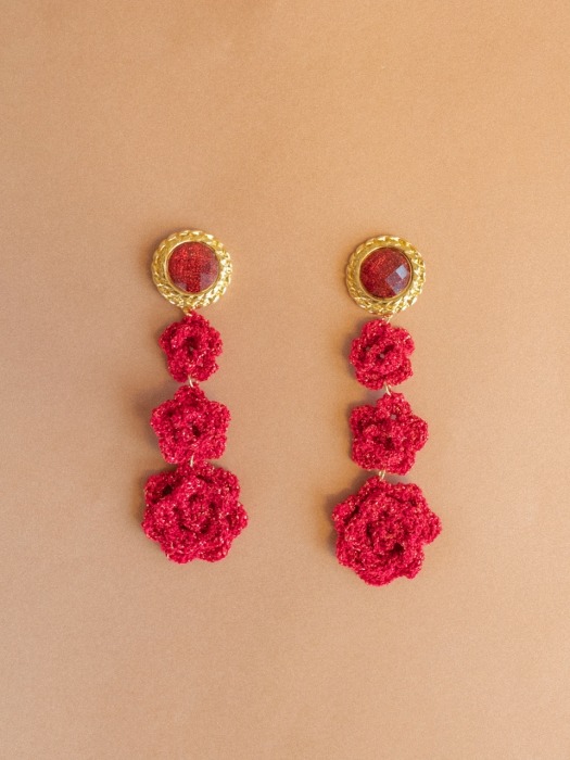 Gorgeous red rose knit earring