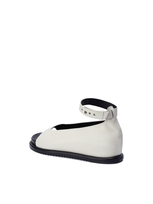 Comfy Sandal - warm white