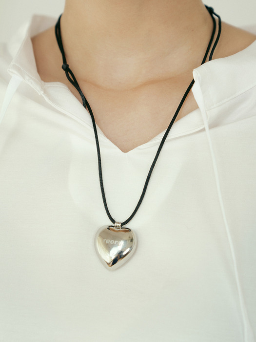 REORG VOLUME HEART NECKLACE SILVER