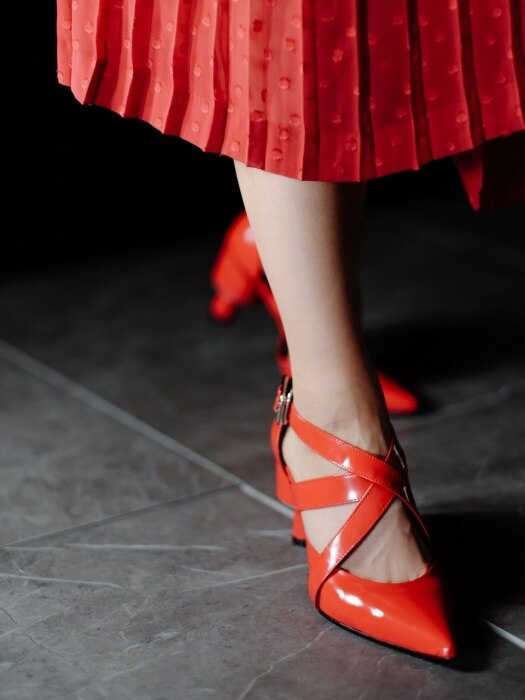 MIRO 70 STAR-SHAPED STRAP HEEL IN RED LEATHER