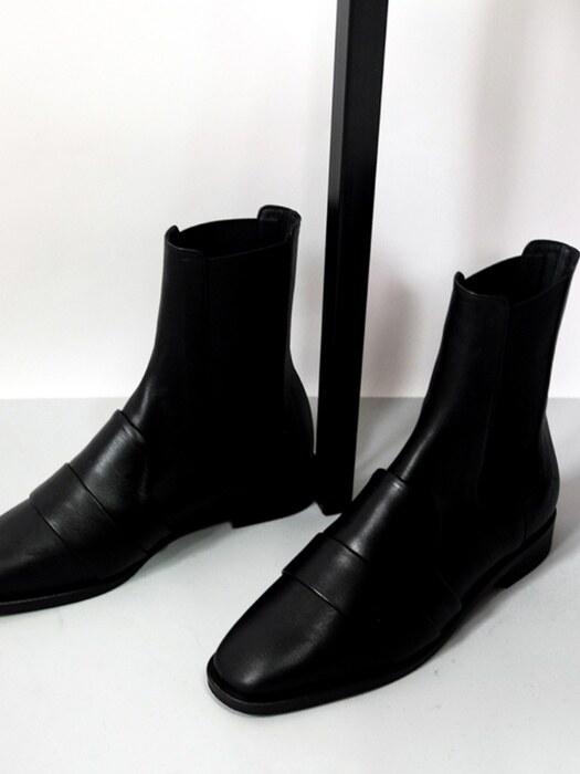 Ankle lock chelsea high boots