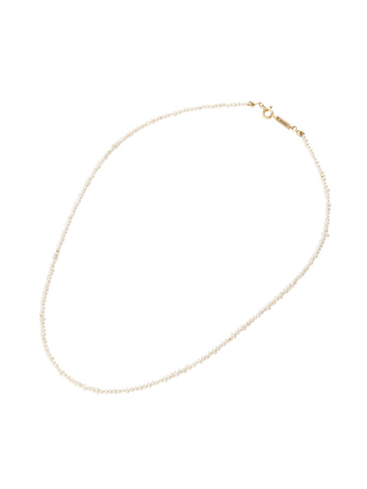 Silhouette Slim Pearl Necklace