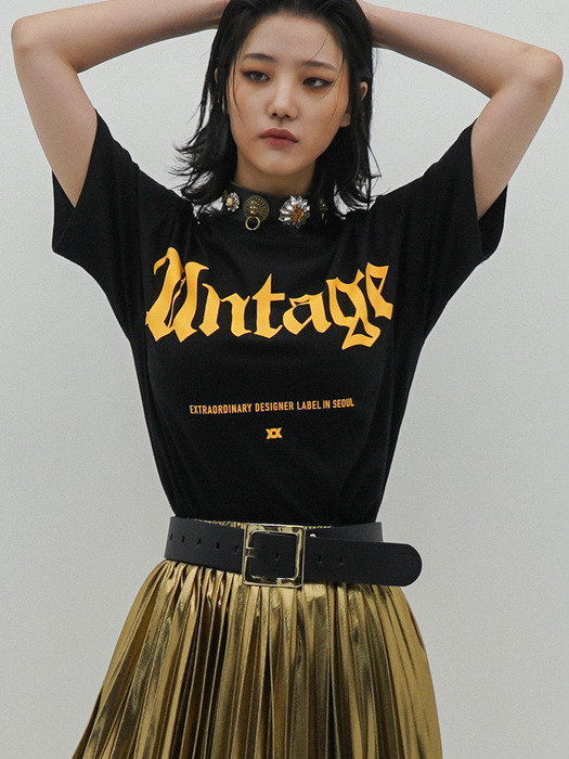 Logo-Print Oversized T-Shirt[Black(UNISEX)]_UTT-ST78 