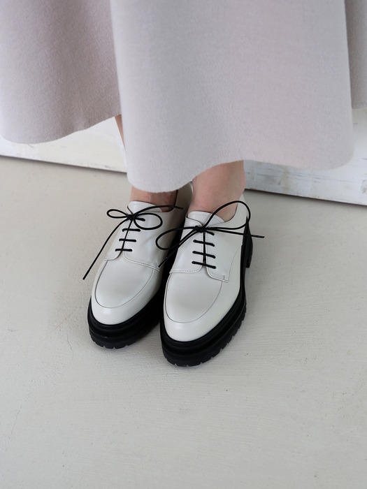 Brie loafer / ivory