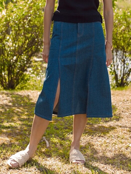 Double Slit Denim Skirt (Blue)