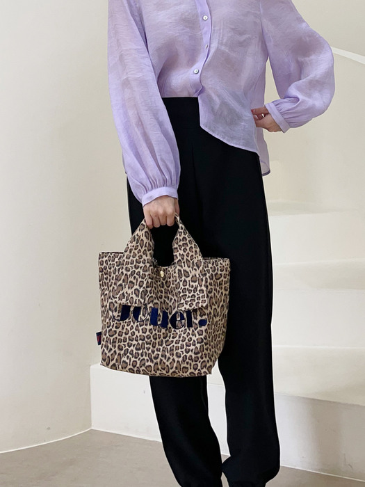 Small tote bag . leopard brown