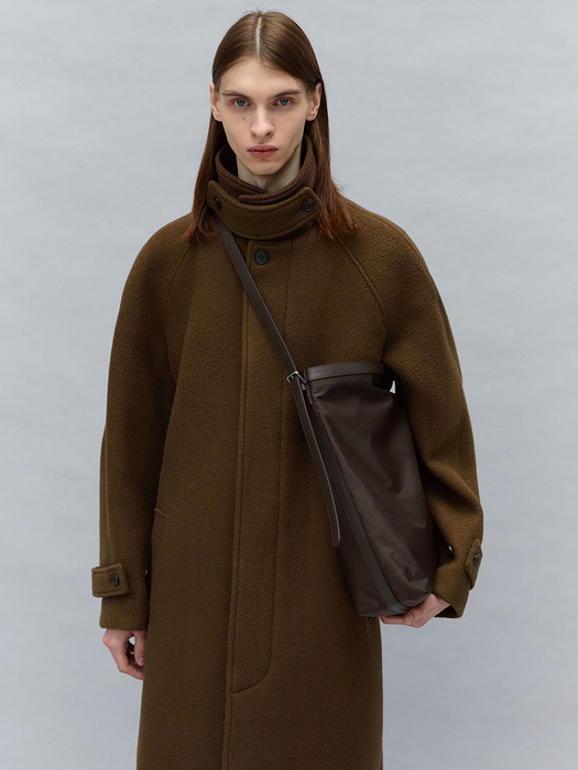 boucle balmacaan coat (brown)