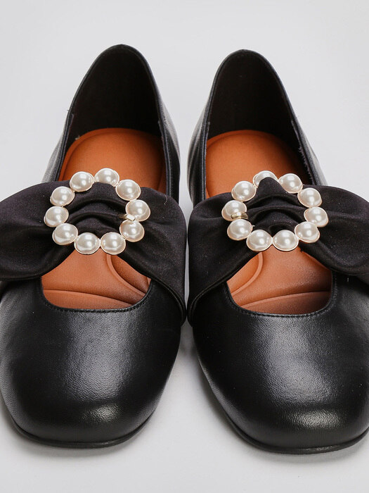 1099 Lovely Pearl Cushion Flat Shoes