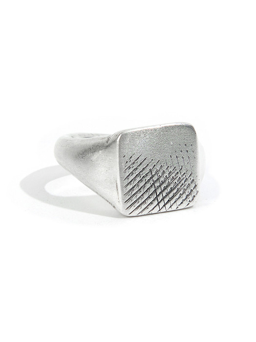 SEWN SWEN SILVER SCRATCH SIGNET TWISTED RING