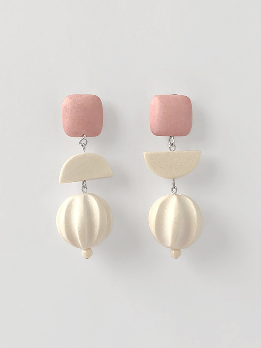 wood ball earrings (PINK)