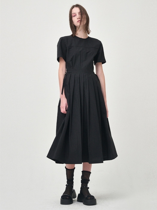 Half Sleeve Pleats Dress, Black
