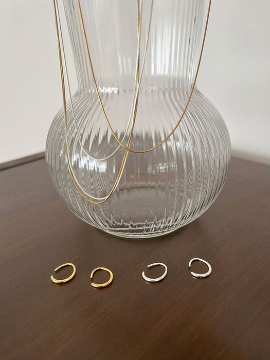 [SILVER] C curve earrings (gold/silver)