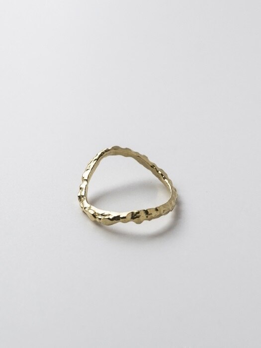 The Gray of Dawn Ring Gold