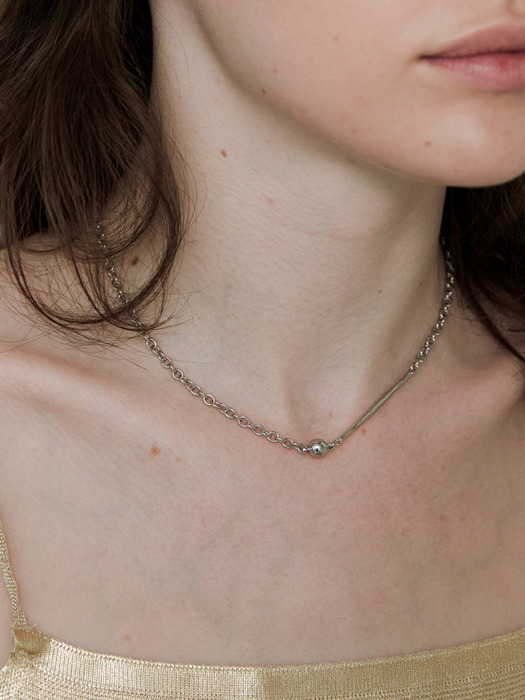 stem necklace