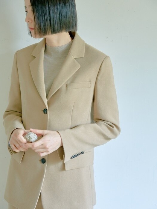 BEIGE DOUBLE FACE THREE BUTTON JACKET